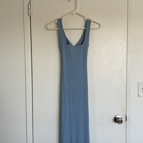 L space Elegant Blue Sleeveless Dress - Picture 4 of 5